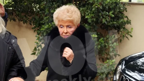 Καταβεβλημένη  στο νοσοκομείο η Βέφα Αλεξιάδου - Τι συνέβη