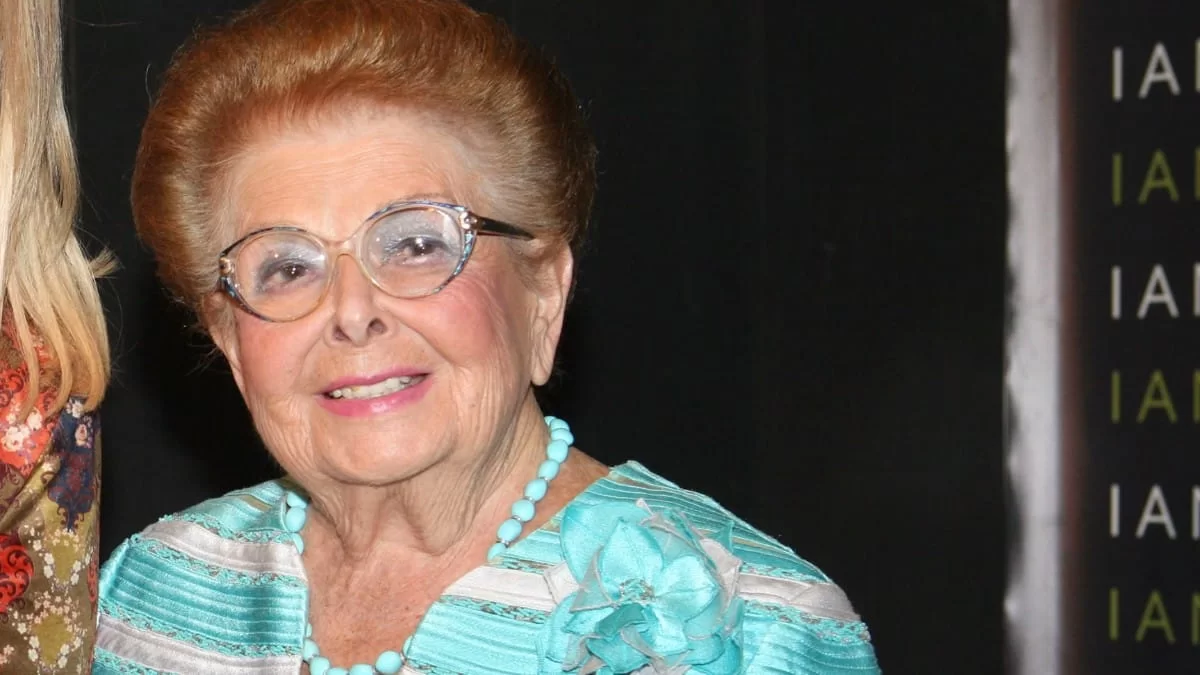 «Τα χέρια μου ήταν γεμάτα μελανιές! Έκαναν λάθος στο φαρμακείο και...» - Συγκλονίζει η Βέφα Αλεξιάδου για την υγεία της