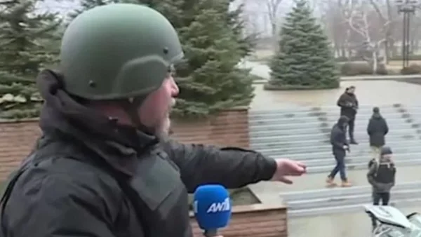 Πόλεμος Ουκρανία: «Μας απείλησαν με δύο τανκς! Μας σημάδευαν ελεύθεροι σκοπευτές» - Συγκλονίζει ο πολεμικός ανταποκριτής του ΑΝΤ1