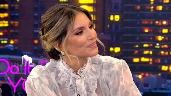 «Έχουν υπάρξει ημέρες που κλαίω δέκα ώρες τη μέρα» - Η εξομολόγηση της Αθηνάς Οικονομάκου για την οικογένεια της και τη ζωή της