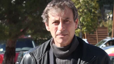 Αίας Μανθόπουλος: «Το ποτήρι του θα είναι δίπλα στο δικό μου» - Συγκινητικό κάλεσμα από τον κολλητό και τη σύντροφό του λίγο μετά την κηδεία