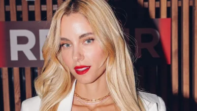 H Δούκισσα Νομικού brand ambassador για τη νέα σειρά Elvive Bond Repair!