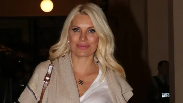 Ταξίδι αστραπή στο Λονδίνο για την Ελένη Μενεγάκη - Τι συνέβη;