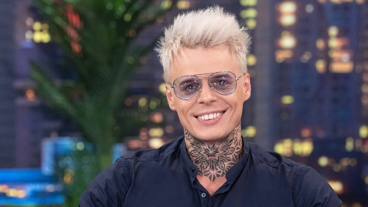 «Μέχρι στιγμής έχω κάνει 20 με 30 ταινίες! Τις γυρίζουμε...» - Ο Φίλιππος Αρβανίτης μίλησε για τις ταινίες ερωτικού περιεχομένου