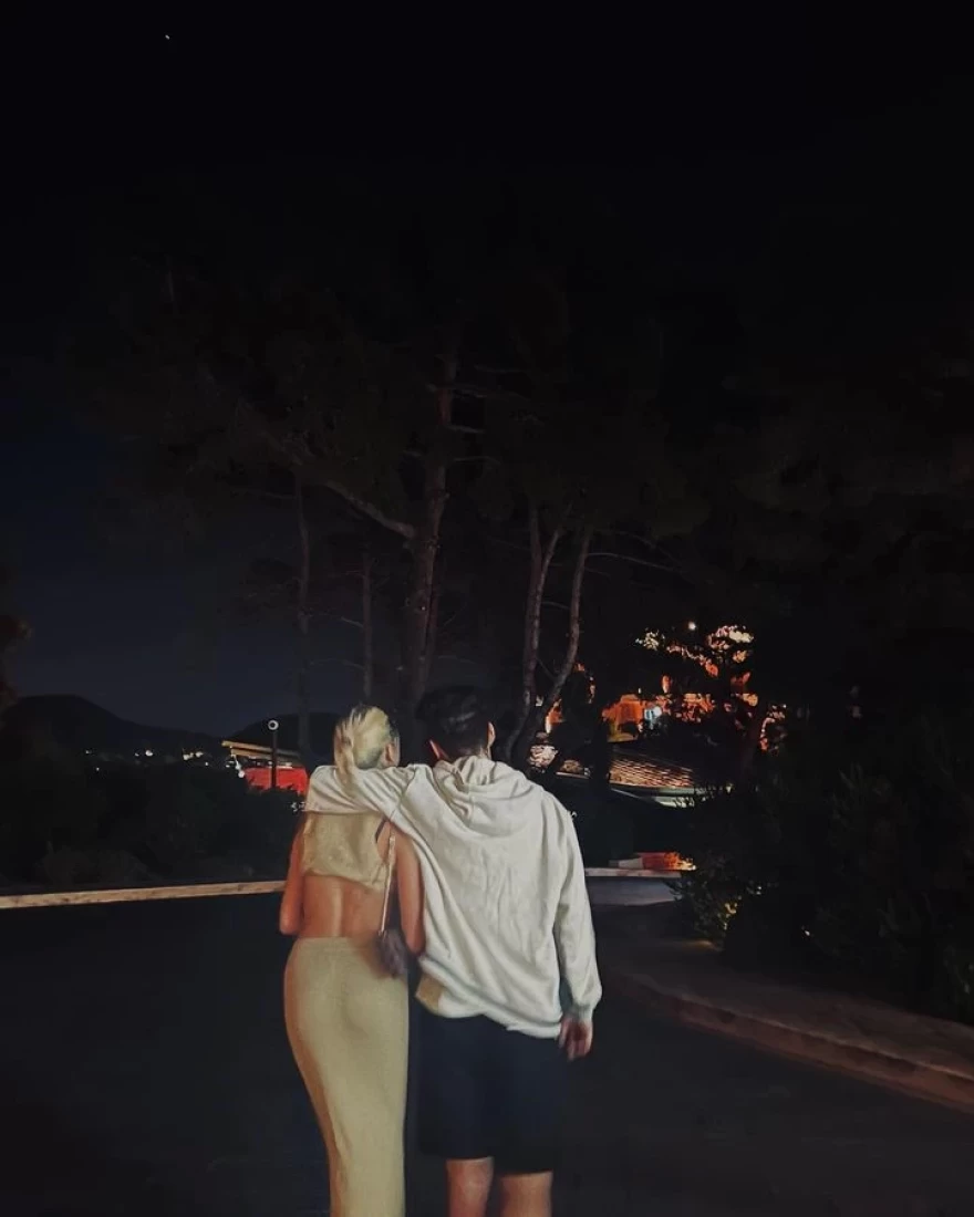 Μοιάζει την Έλενα Τσαβαλιά: Αυτή είναι η κούκλα σύντροφος του γιου του Μάρκου Σεφερλή, Χάρη