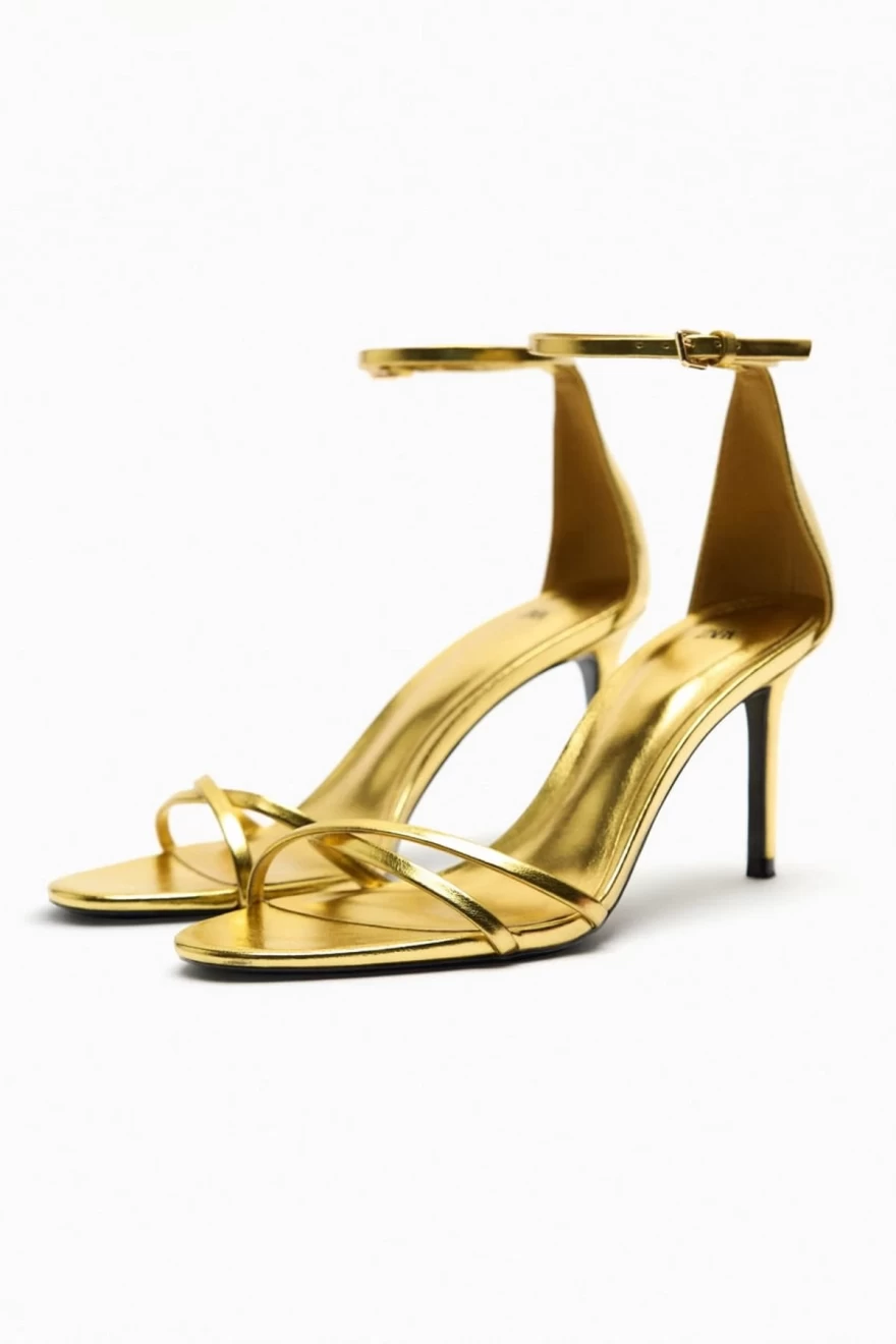 χρυσά πέδιλα