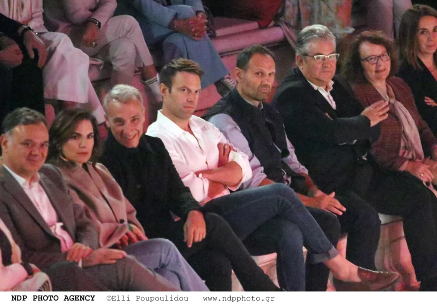 Στέφανος Κασσελάκης Μανώλης Καπνισάκης Δημήτρης Κουτσούμπας σύζυγος Όλγα Κεφαλογιάννη Μίνως Μάτσας