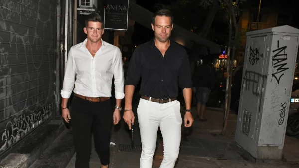 Το ένα κομμάτι μπορεί να φτάσει μέχρι και 45 δολάρια - Η χλιδάτη πιτσαρία που γευμάτισαν ο Στέφανος Κασσελάκης και ο Tyler MvBeth μετά τον γάμο τους στη Νέα Υόρκη