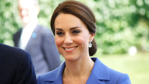 Η Kate Middleton συνδυάζει Zara & Chanel σε ένα upper look