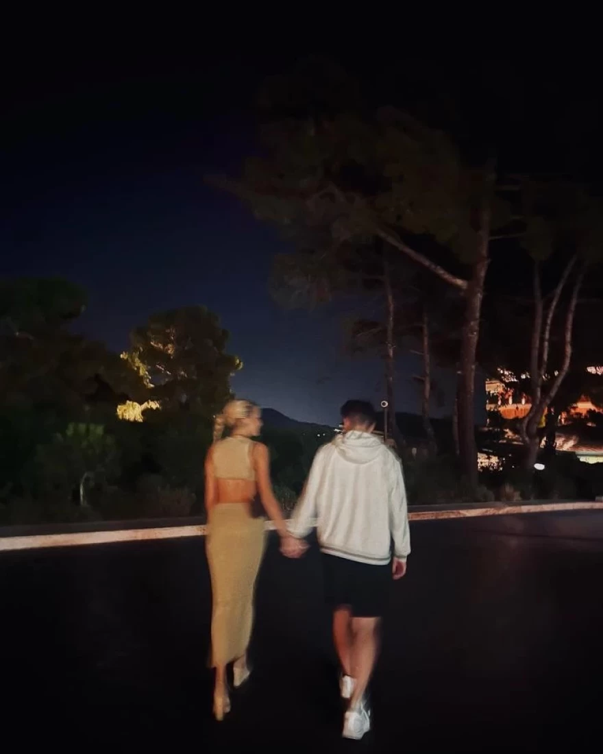 κοπέλα Χάρη Σεφερλή