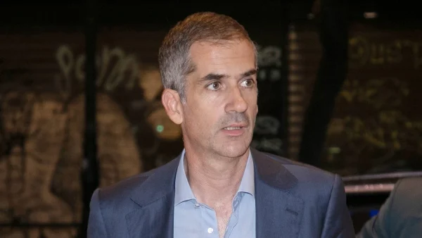 24 ώρες πριν ανοίξουν οι κάλπες - Που βρίσκεται και τι κάνει ο Κώστας Μπακογιάννης