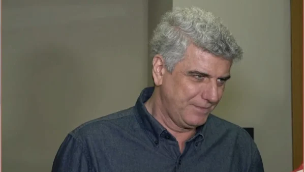 «Δεν είναι ερώτηση αυτή, μετά τη...» - Η αντίδραση του Βλαδίμηρου Κυριακίδη σε ερώτηση για τον γάμο του