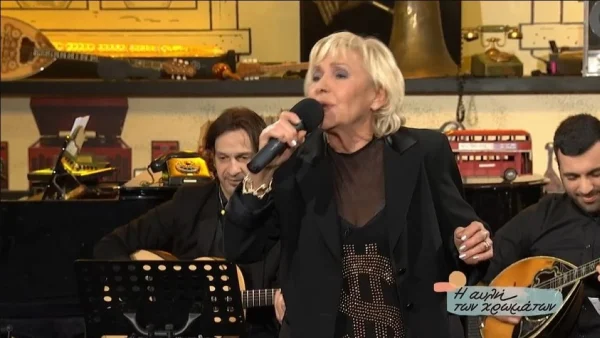 Πέθανε η γνωστή τραγουδίστρια, Μαίρη Μαράντη