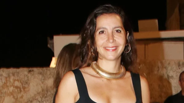 «Οι δεξιώσεις, τα ψεύτικα πάρτι και αυτός ο κόσμος που...» - Η εξομολόγηση της Μαρίας Ελένης Λυκουρέζου για τη δύσκολη σχέση με τον πατέρα της