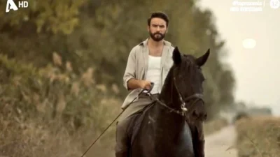 Το προξενιό της Ιουλίας: «Θέλουμε κι άλλα τέτοια πλάνα» - ''Πανικός'' στο twitter για τη σκηνή με τον Μελέτη Ηλία