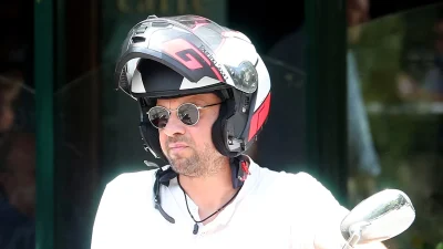 «Είναι κάτι απαράδεκτο, κατάπτυστο και τραγικό» - Τα αιχμηρά σχόλια του Μέμου Μπεγνή για τον Αχιλλέα Μπέο