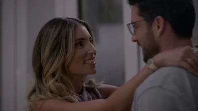 Ο πρώτος από εμάς: Εκείνος ετοιμάζει τον γάμο τους κι εκείνη "καίγεται" για τον Άλκη - Τα τρυφερά τετ α τετ της Κάτιας και του Άλκη φέρνουν αναστάτωση