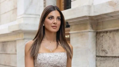 Σταματίνα Τσιμτσιλή: Με sleek hair-look που είναι παντός καιρού & ταιριάζει σε όλες!