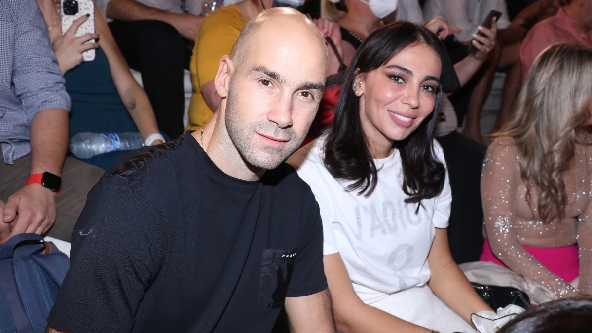 Εντυπωσιακή διακόσμηση με στεφάνια, κολοκύθες και σκελετούς - Σε σκηνικό ταινίας Halloween μετατράπηκε η οικία Σπανούλη