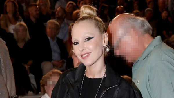 Τέλος το κοντό μαλλί και οι κότσοι για την Τάμτα - Τρομάξαμε να την αναγνωρίσουμε με το νέο της look