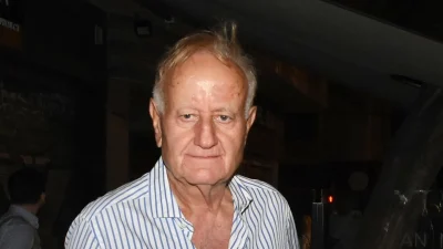 Στέφανος Κασσελάκης: «Ειλικρινά, έχω πάρα πολλά θέματα...» - Η αντίδραση του πατέρα του για την επιθυμία του γιού του να κάνει οικογένεια