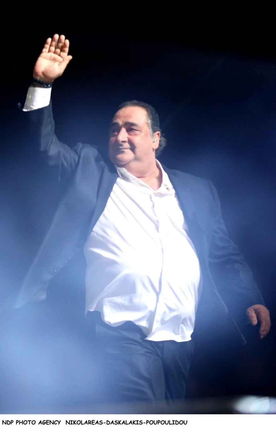 Βασίλης Καρράς τι ζήτησε για την κηδεία του