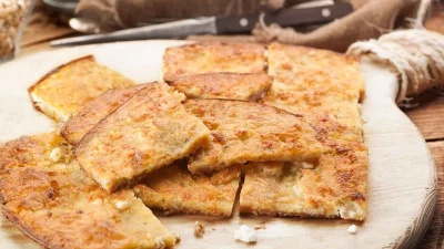 Για τους λάτρεις της φέτας - Παραδοσιακή ζυμαρόπιτα Ηπείρου χωρίς φύλο με λίγα υλικά