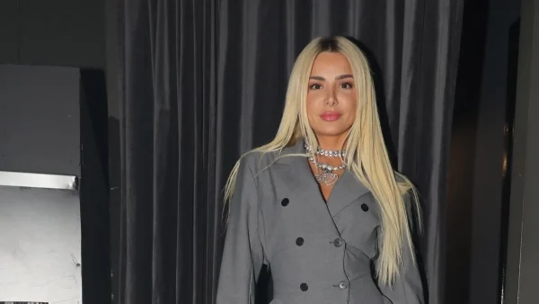 Ζόζεφιν: Μητέρα και κόρη με αναλογίες μοντέλου - Τα "έσπασαν" στα μπουζούκια μέχρι το πρωί