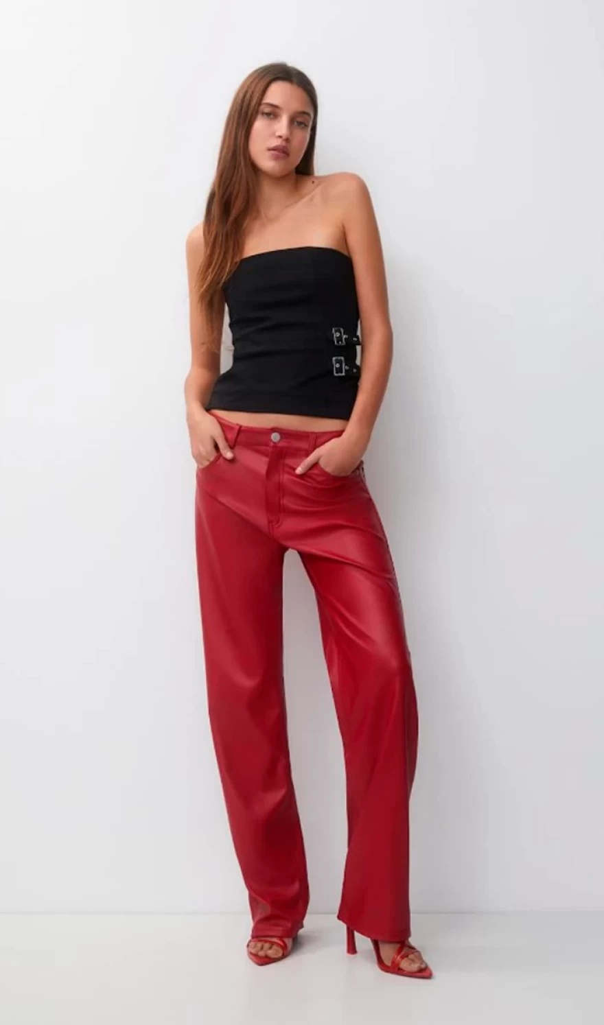 κόκκινο παντελόνι