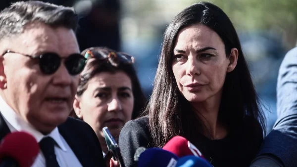 «Έγινε απόπειρα ανθρωποκτονίας» - Συγκλονίζει η κόρη της 57χρονης τραυματία μετά την αθώωση της Εύης Βατίδου