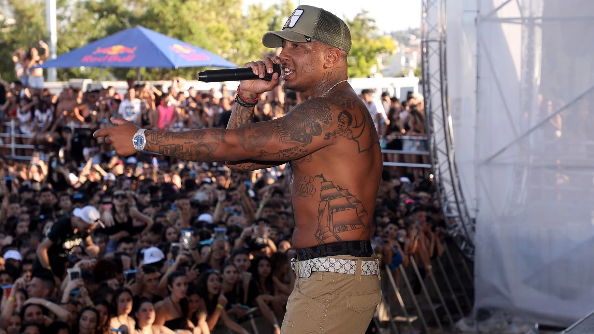 Light: Το success story του τράπερ που... αποκαθήλωσε τον Τσιτσάνη και την ιστορία του!