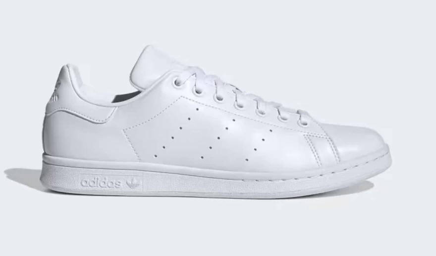 λευκά αθλητικά