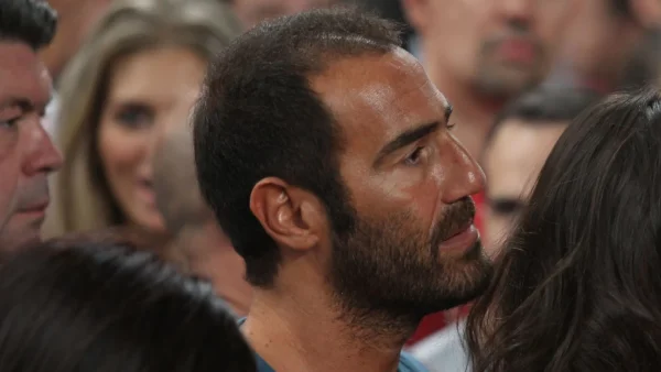 «Όταν η τηλεόραση καλεί τους "Μπέους" αυτού του κόσμου, ξέρει πολύ καλά...» - Φανερά ενοχλημένος ο Αντώνης Κανάκης