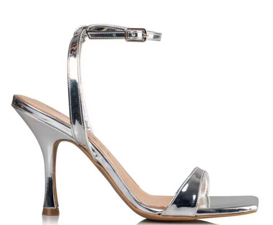 ασημί πέδιλα