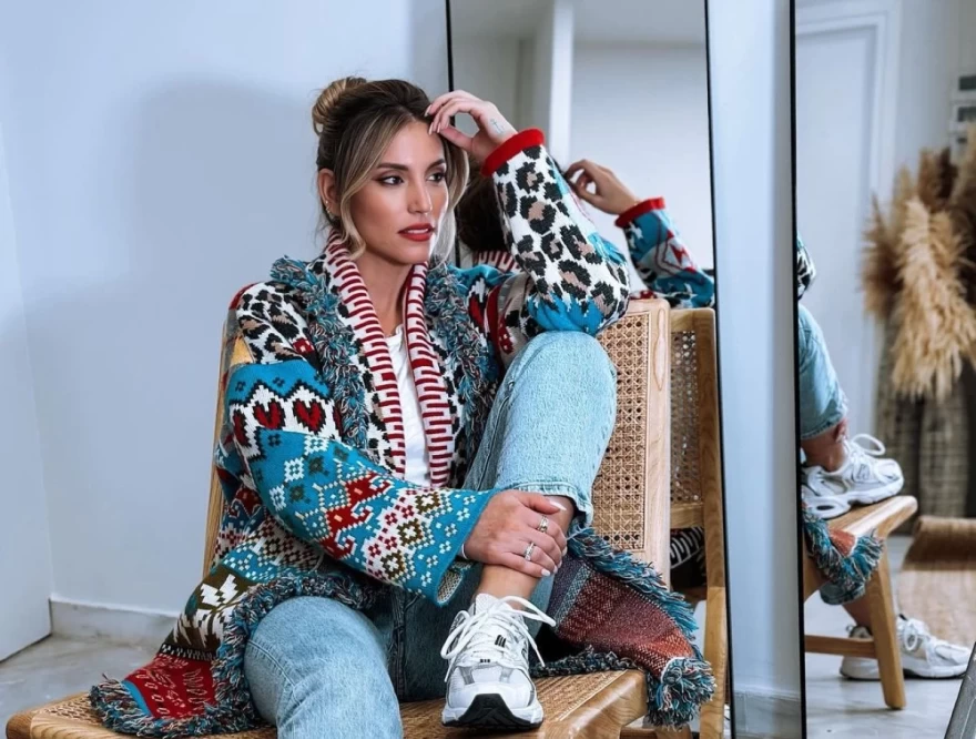 athina_oikomakou_xmasmood