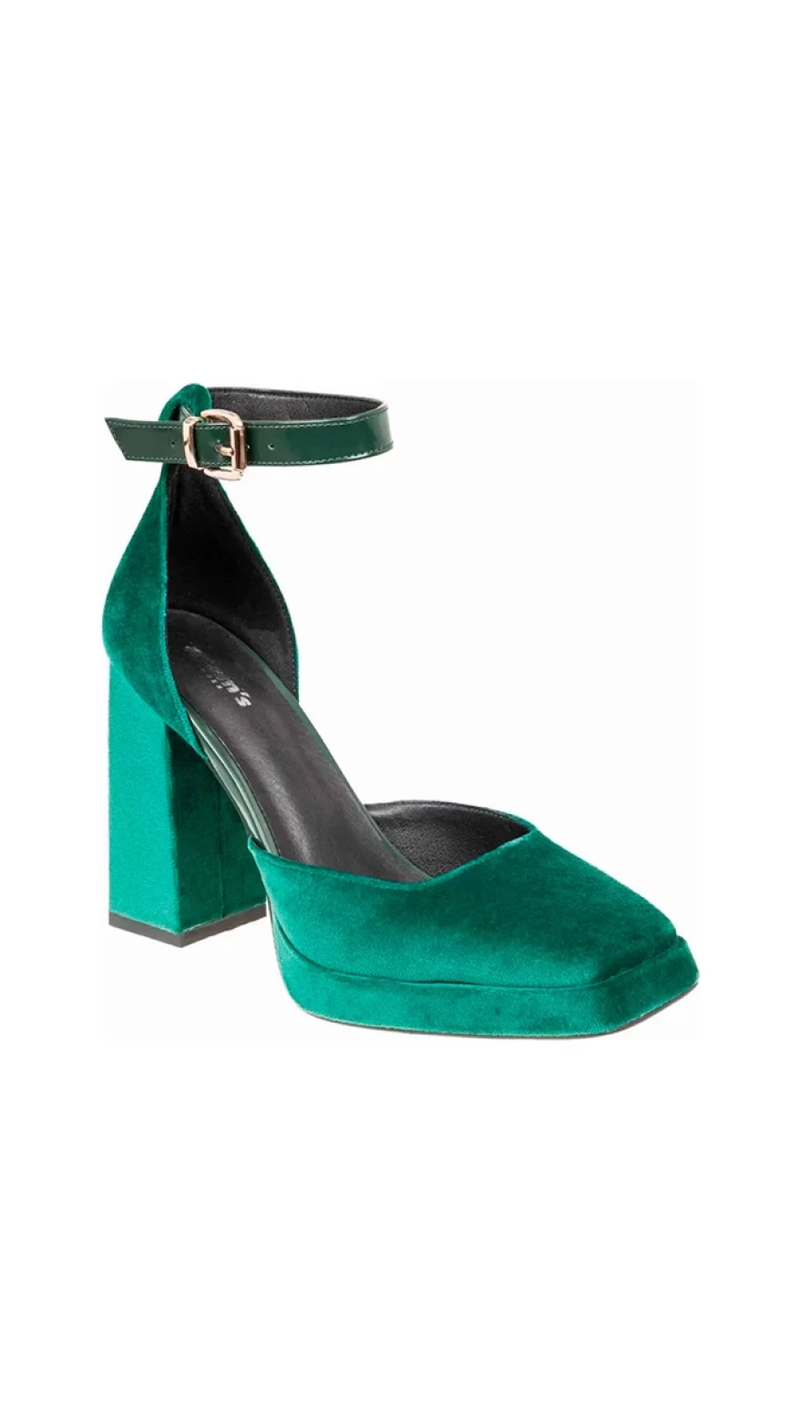 βελούδινη γόβα