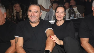 Έκαναν είσοδο πιασμένοι χέρι χέρι - Οι αγκαλιές και τα χαμόγελα του Αντώνη Ρέμου και της Υβόννης Μπόσνιακ στα μπουζούκια