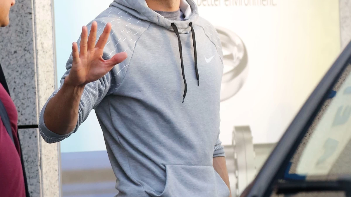 Πασίγνωστος τραγουδιστής αποσύρεται από τη μουσική σκηνή - Θα κυκλοφορήσει το τελευταίο του άλμπουμ το Φεβρουάριο