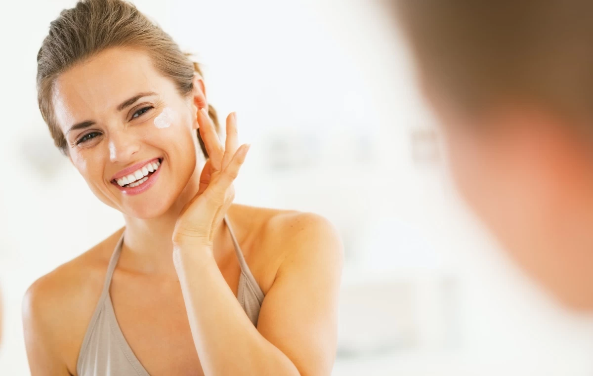 Beauty alert: 5 κρέμες προσώπου για όμορφη & λαμπερή επιδερμίδα που κοστίζουν λιγότερο από 10 ευρώ!