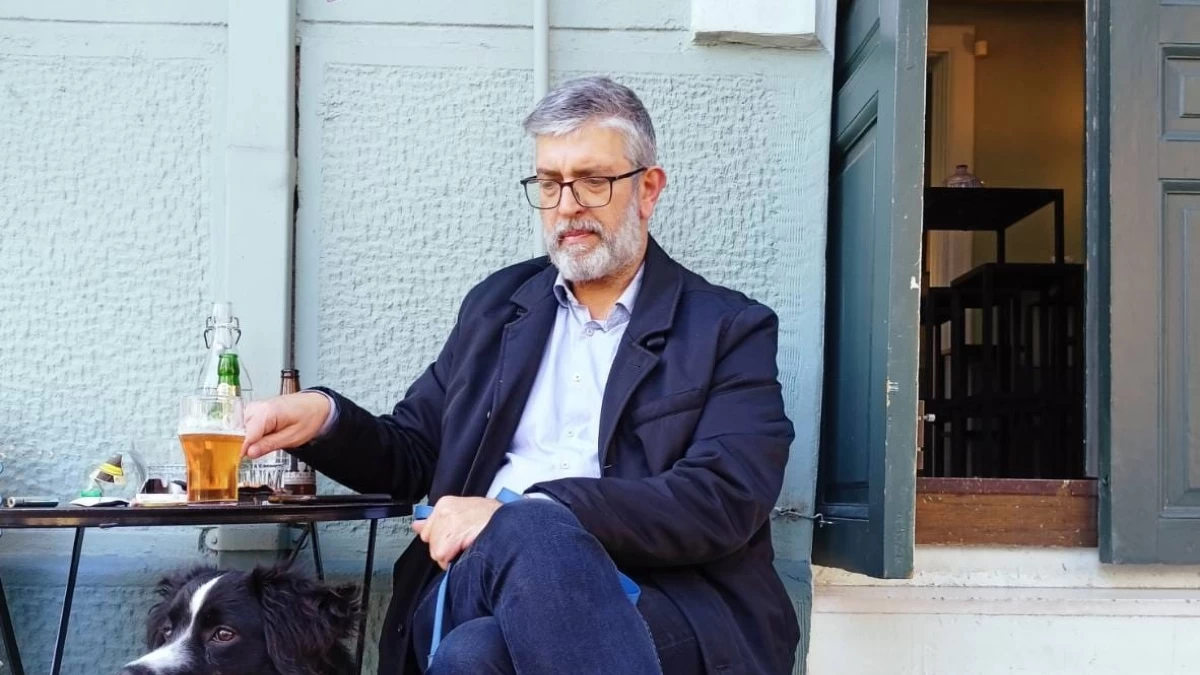 Πέθανε ο Γιάννης Στεφανάκος: «Είναι επώδυνος ο αποχαιρετισμός...» - Πού και πότε θα γίνει η κηδεία του