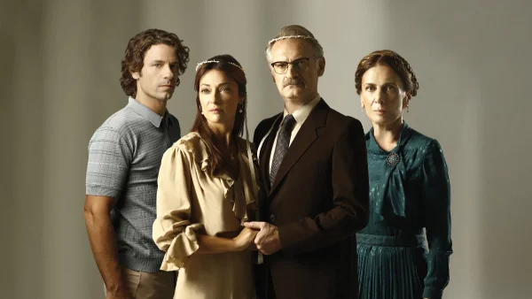 Ηλέκτρα (27/11): Το αποχαιρετιστήριο πάρτι του Παύλου