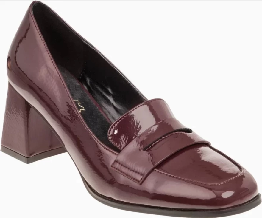 γόβες μπορντό