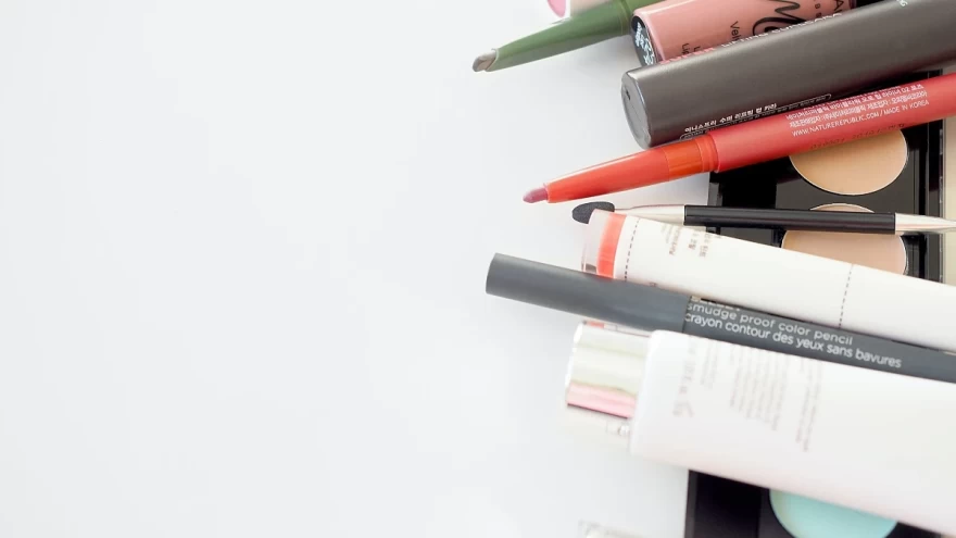 makeup_bag_editors_favorite