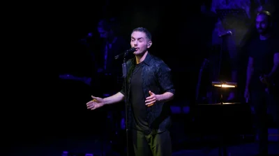 «Δεν μπορείς να ζήσεις τη ζωή σου για...» - Η αποκαλυπτική συνέντευξη του Μιχάλη Χατζηγιάννη για την καριέρα του