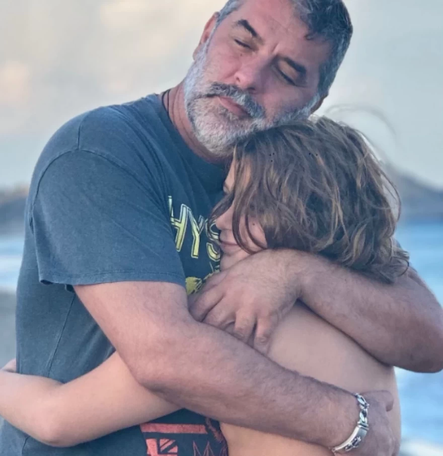 Βασίλης Μπισμπίκης γιος