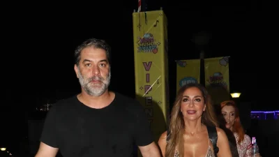 Με μαύρα γυαλιά και φόρμες: Η Κυριακάτικη βόλτα στον ήλιο της Δέσποινας Βανδή και του Βασίλη Μπισμπίκη