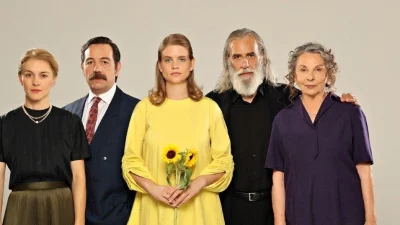 Η Παραλία (1/11): Η μνήμη της Αντιγόνης και της Ρηνιώς εξακολουθεί να είναι ζωντανή