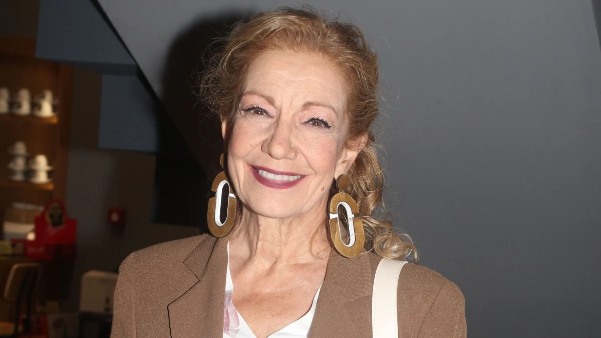 Έρωτας Φυγας: «Είναι πάρα πολύ άβολο, κύριοι!» - Εξοργισμένη η Πέμη Ζούνη με το Open για το πρόωρο ''κόψιμο'' της σειράς