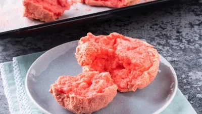 Η κλασική παραδοσιακή συνταγή αλλιώς: Πως να φτιάξει το viral ψωμί σύννεφο