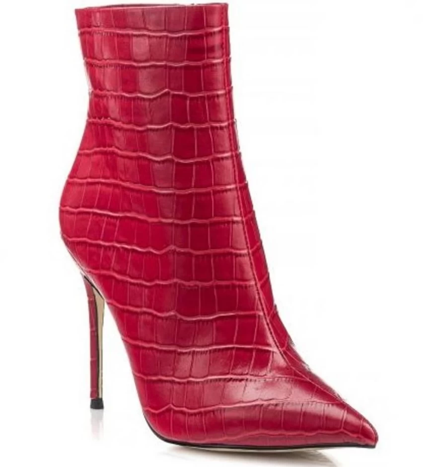 κόκκινα μποτάκια